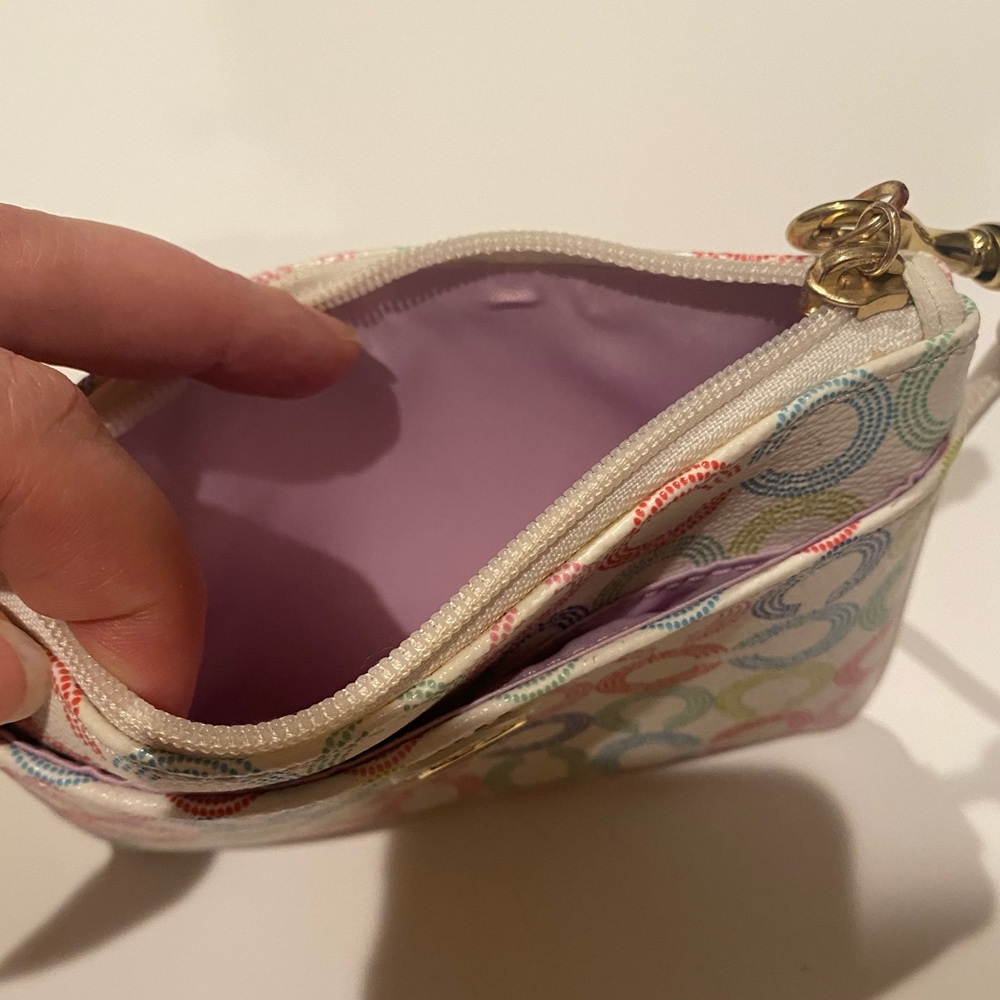 Coach White Wristlet - Picture 4 of 5
